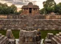 प्रसिद्ध मोढेरा सूर्य मंदिर (फोटो साभार- गुजरात पर्यटन)