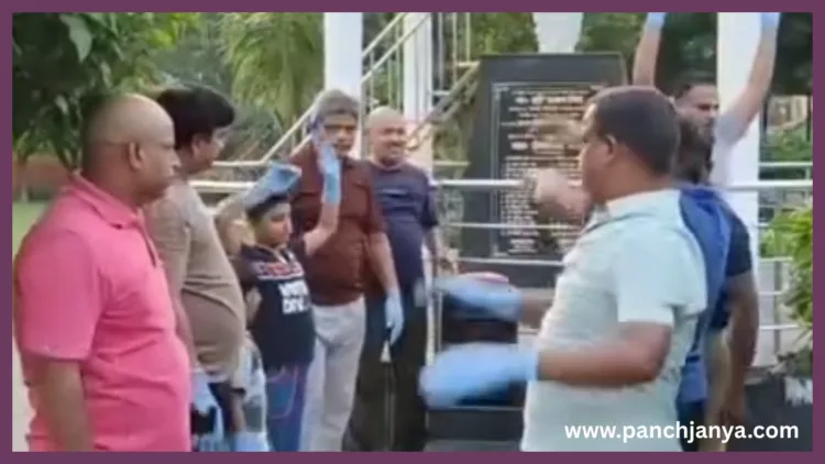 RSS Massive Cleanliness Campaign Varanasi Kashi Prant Krishna Mohan Volunteers